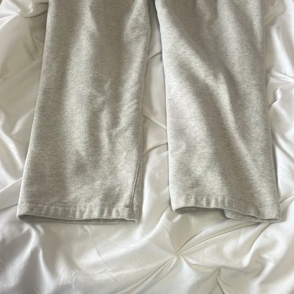 Essentials men sweats - Picture 5 of 6